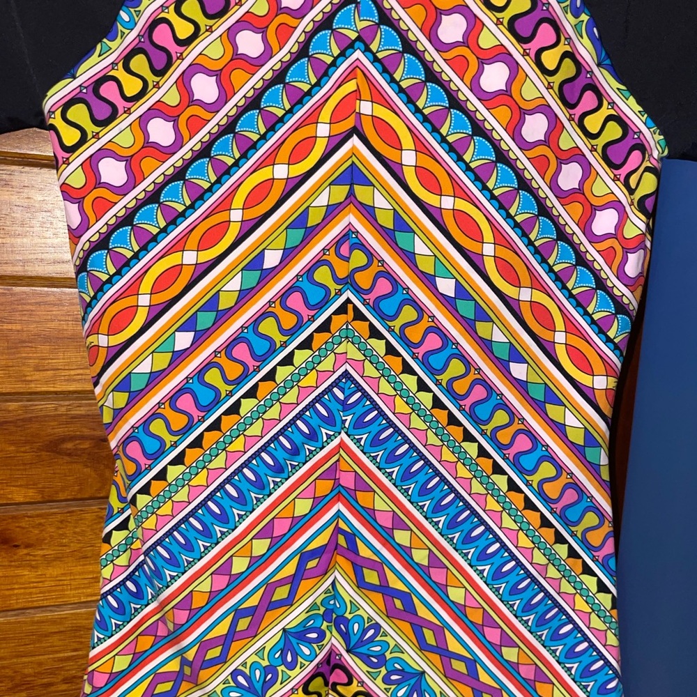 Trina Turk Multicolor Rashguard - Picture 4 of 4